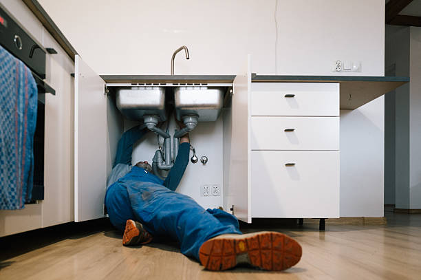 Professional Leak Detection technician working in Twin Rocks, PA